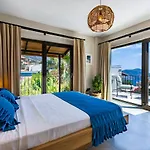 Mediterranean With Private Pool * 카스