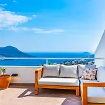 Mediterranean With Private Pool 빌라