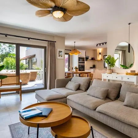 Verde Luxury Mediterranean With Private Pool Villa