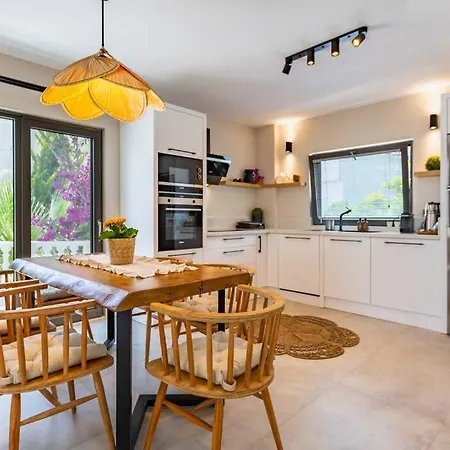 Verde Luxury Mediterranean With Private Pool *