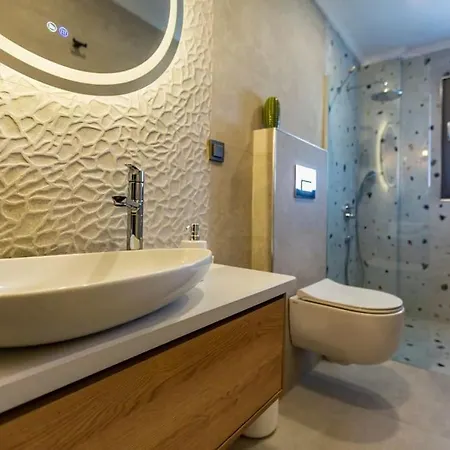 Verde Luxury Mediterranean With Private Pool