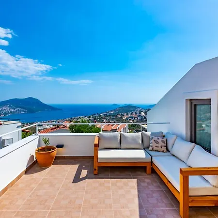 Mediterranean With Private Pool 카스