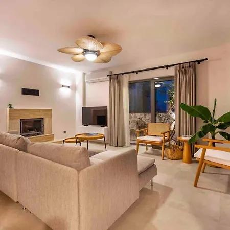 Verde Luxury Mediterranean With Private Pool Kas