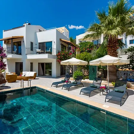 빌라 Mediterranean With Private Pool 카스