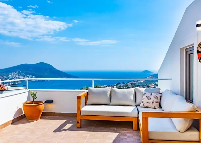 Mediterranean With Private Pool 别墅