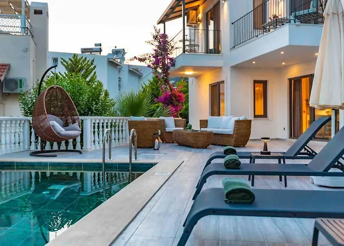 Mediterranean With Private Pool 别墅 *