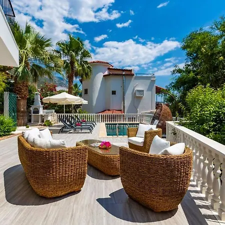 Villa Mediterranean With Private Pool